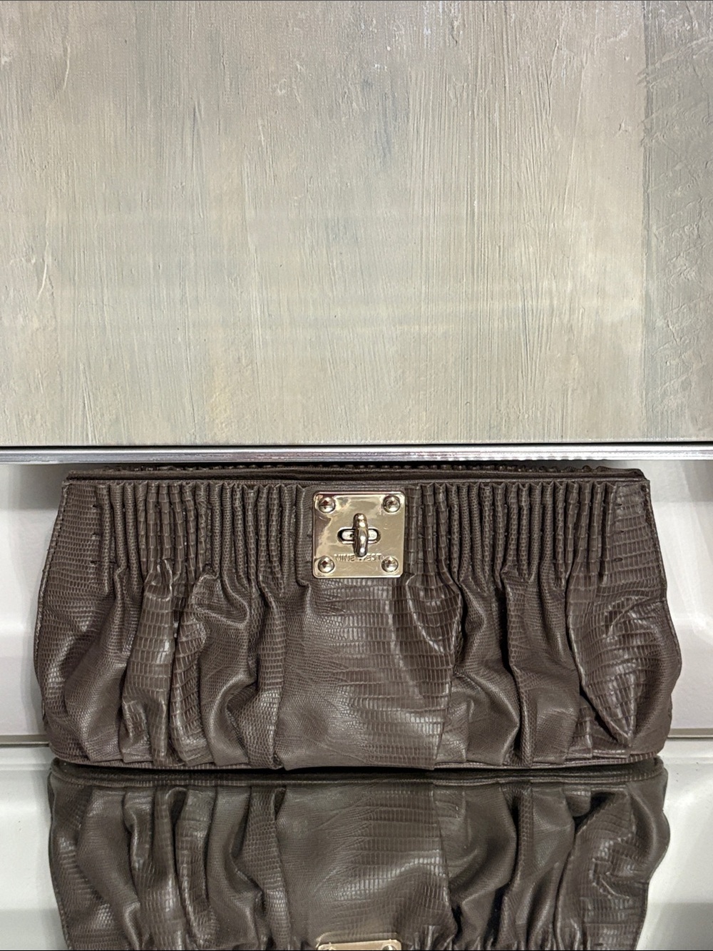 ❣️Y2K Vintage Nine West Runched Brown Textured Clutch with Gold Turn-Lock